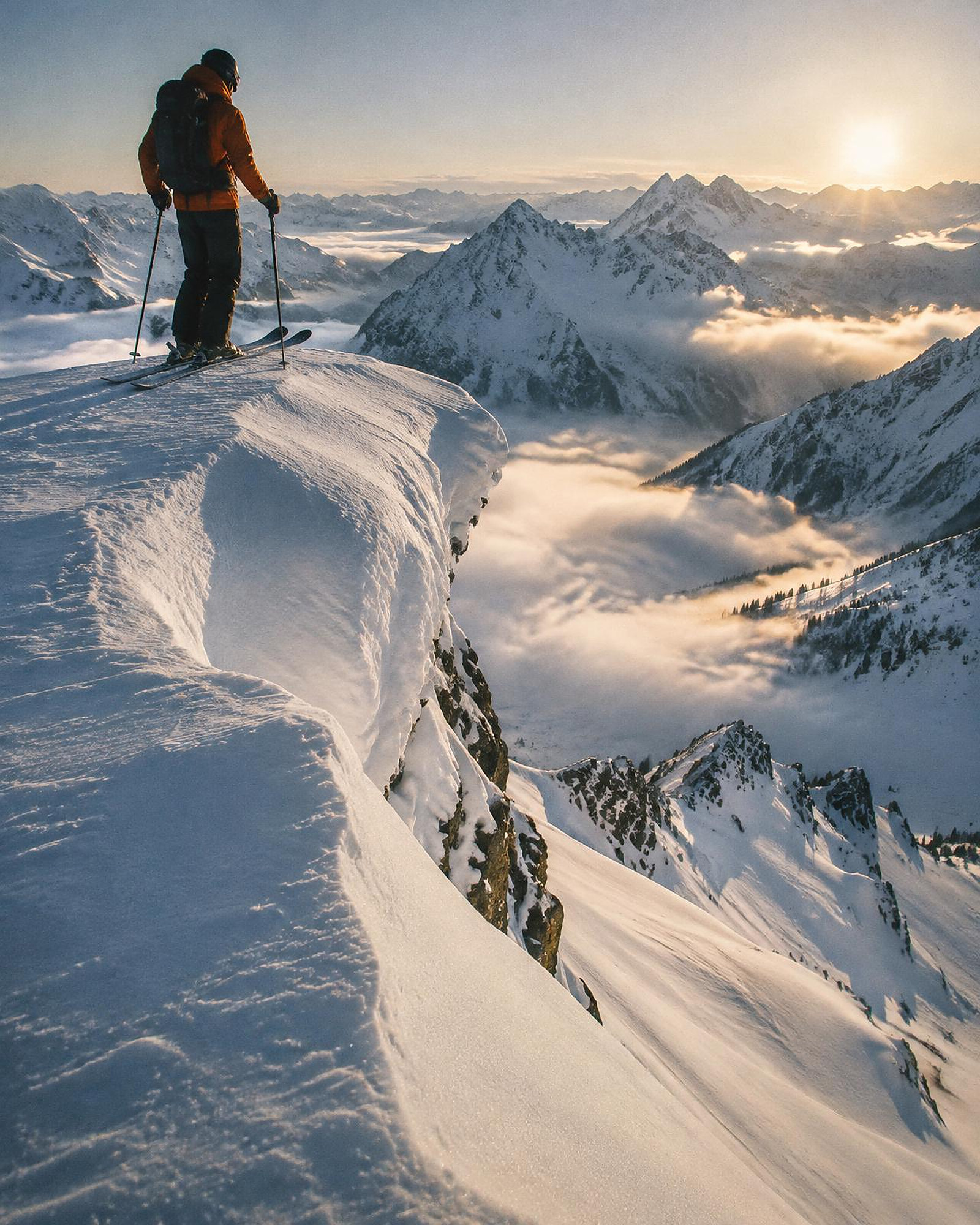 Helicopter Skiing in the Alps
